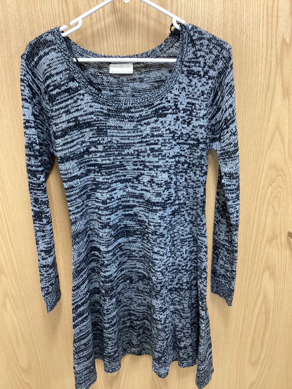 Bobbie Brooks Gray and Black Marled Long Sleeve Tunic